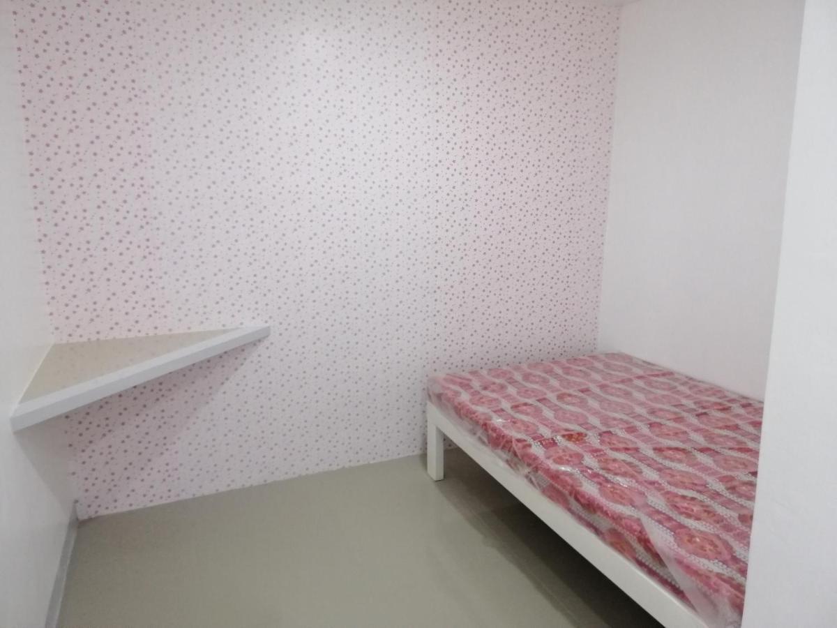 Katrina'S Dorm Hostel Tarlac City Exterior foto